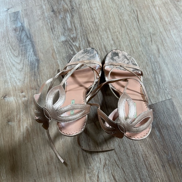 Max Studio Heels - Picture 3 of 7